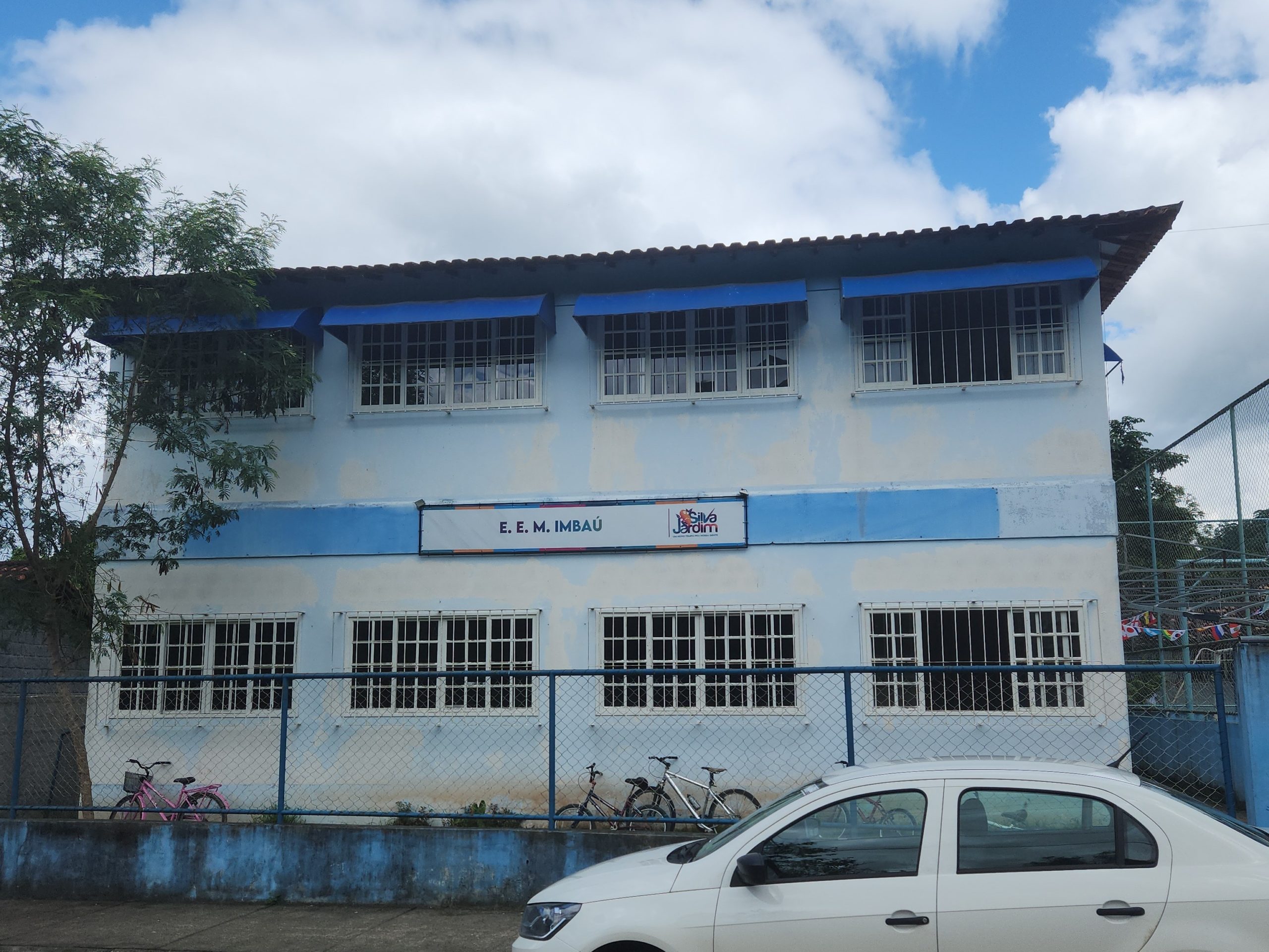 Escolas de Silva Jardim recebem, em até 30 dias, computadores do Aprender Conectado